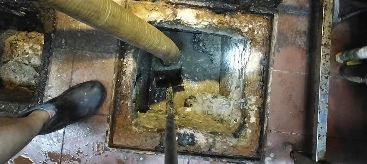 下谷坪土家族乡污水池清理一般都有毒气,怎么预防中毒呢?